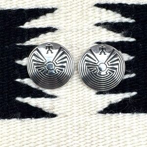 Navajo Native American Sterling Silver I'itoi Man In The Maze Stud Earrings